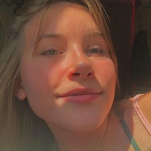 Meet your Posher, Mia